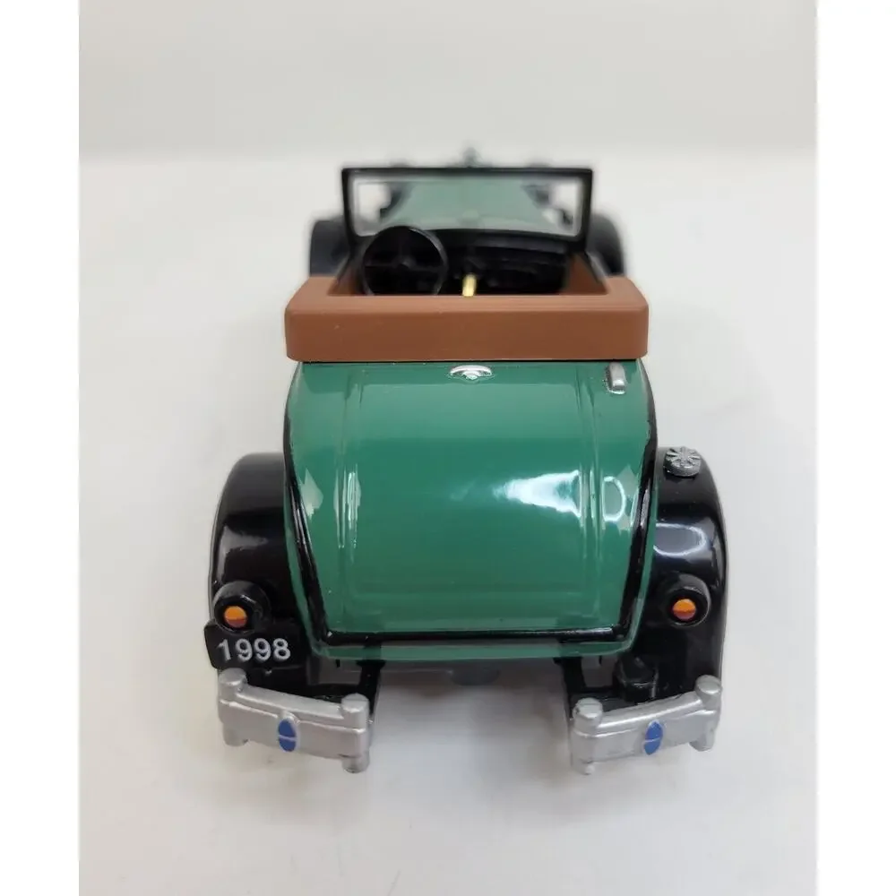 1931 Ford Model A Roadster 'Vintage Roadsters' Series # 1 Hallmark 1998 Ornament